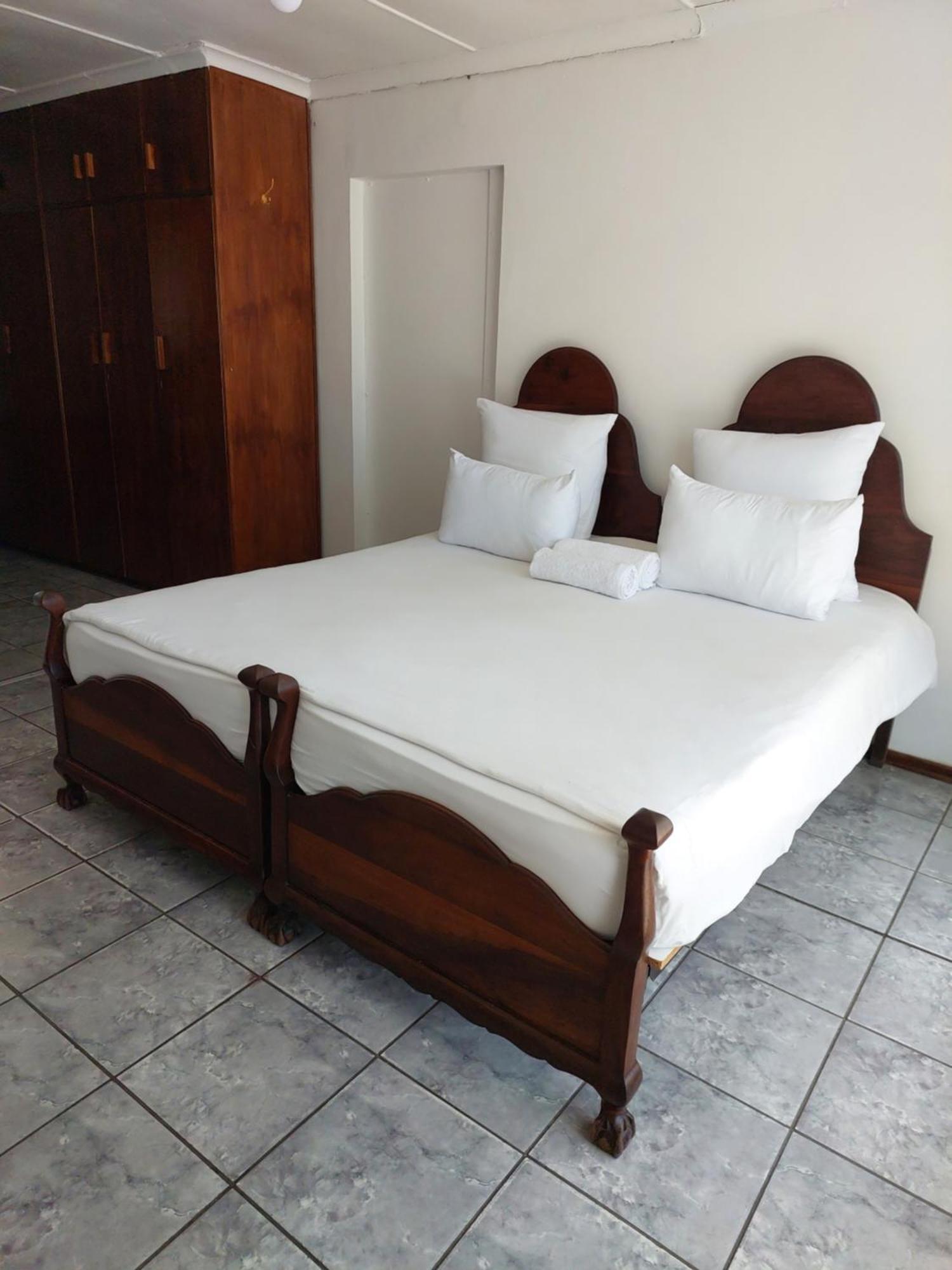 New Lodge Bloemfontein Ngoại thất bức ảnh