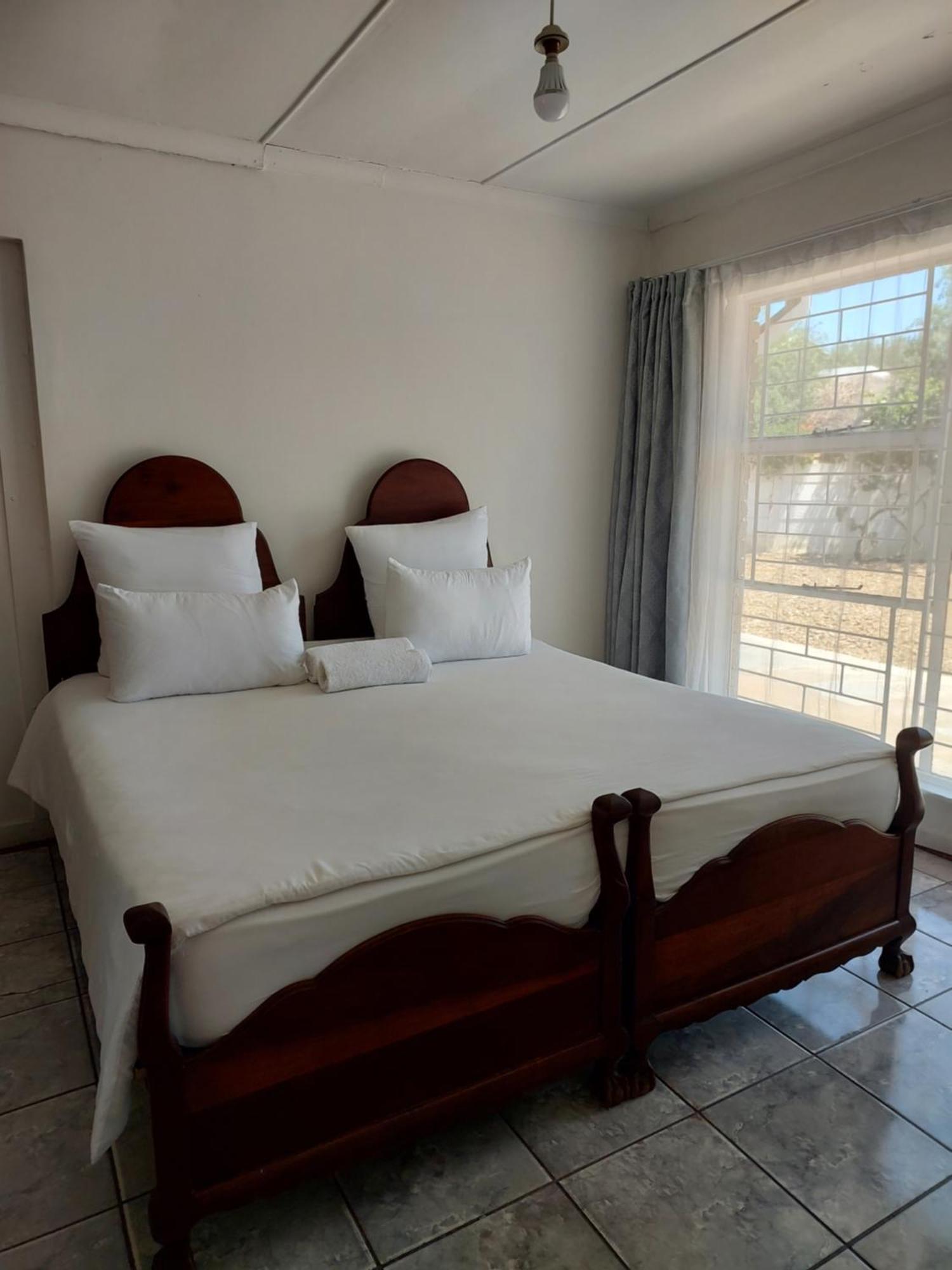 New Lodge Bloemfontein Ngoại thất bức ảnh